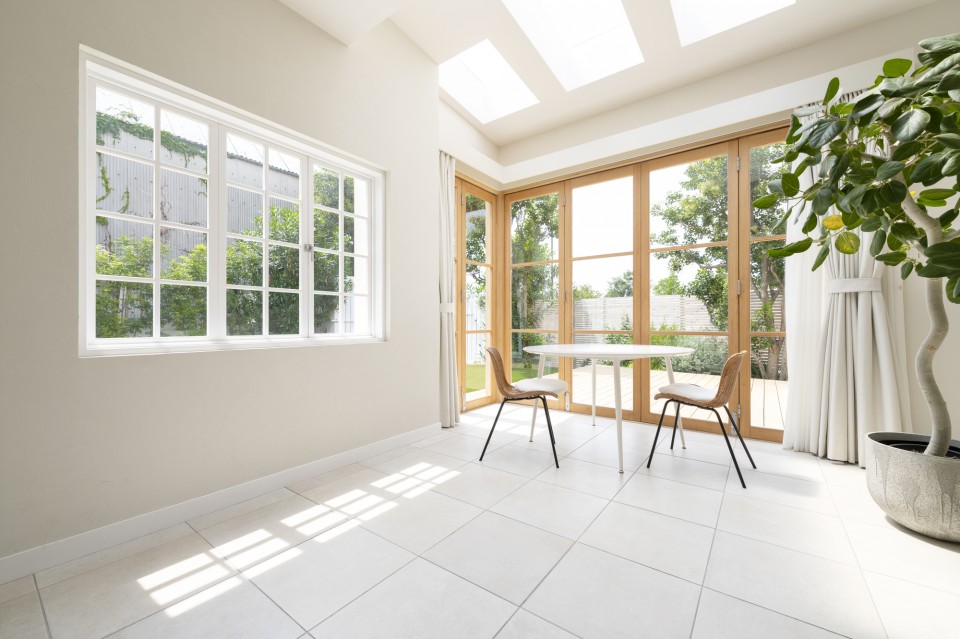 pixta_80684300_M-960x639